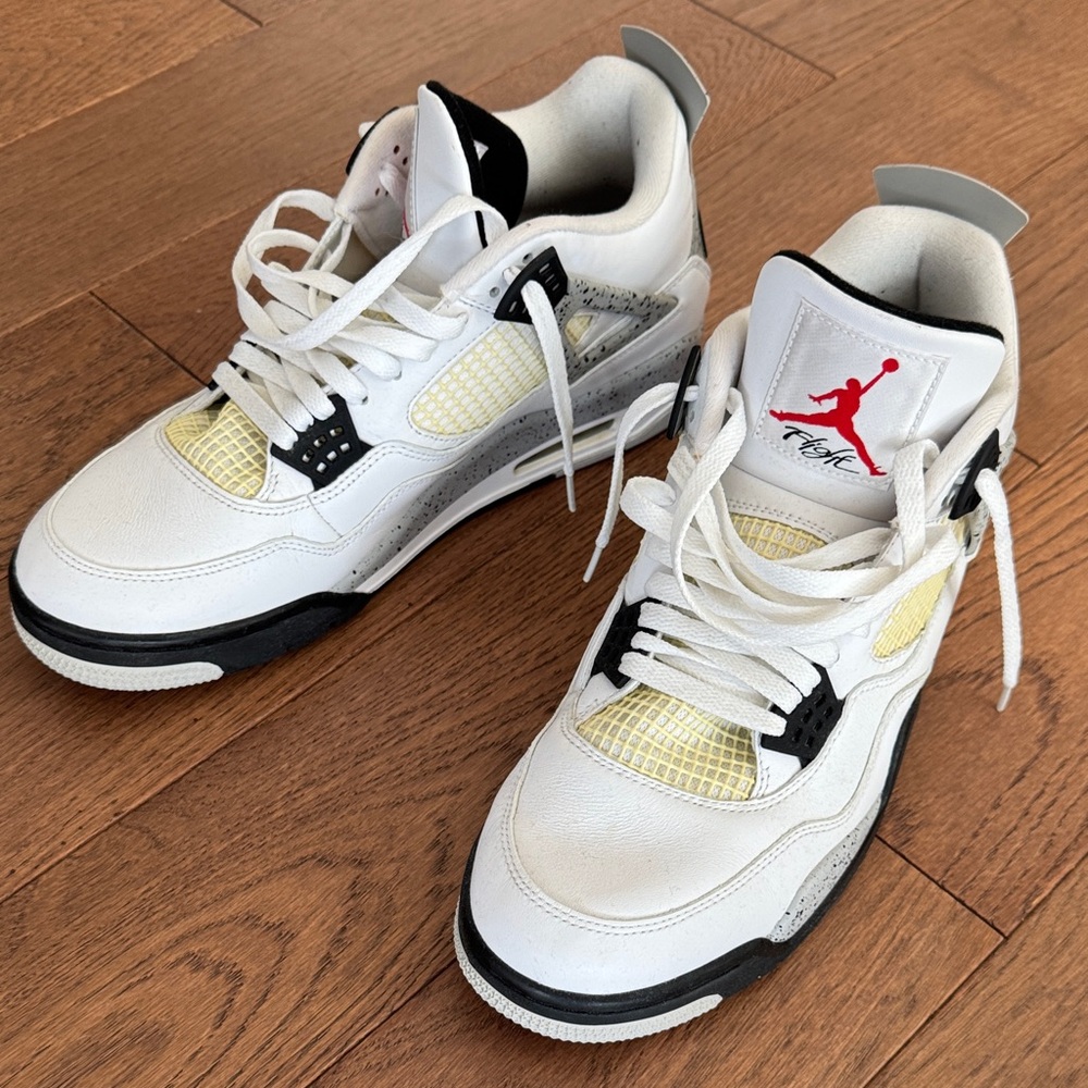 2016 Air Jordan 4 Retro White Cement size 13. Good Condition.